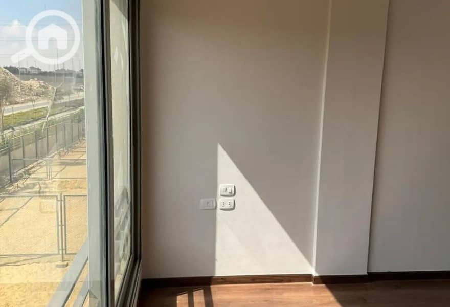 6 8341274-145abo (1). jpg