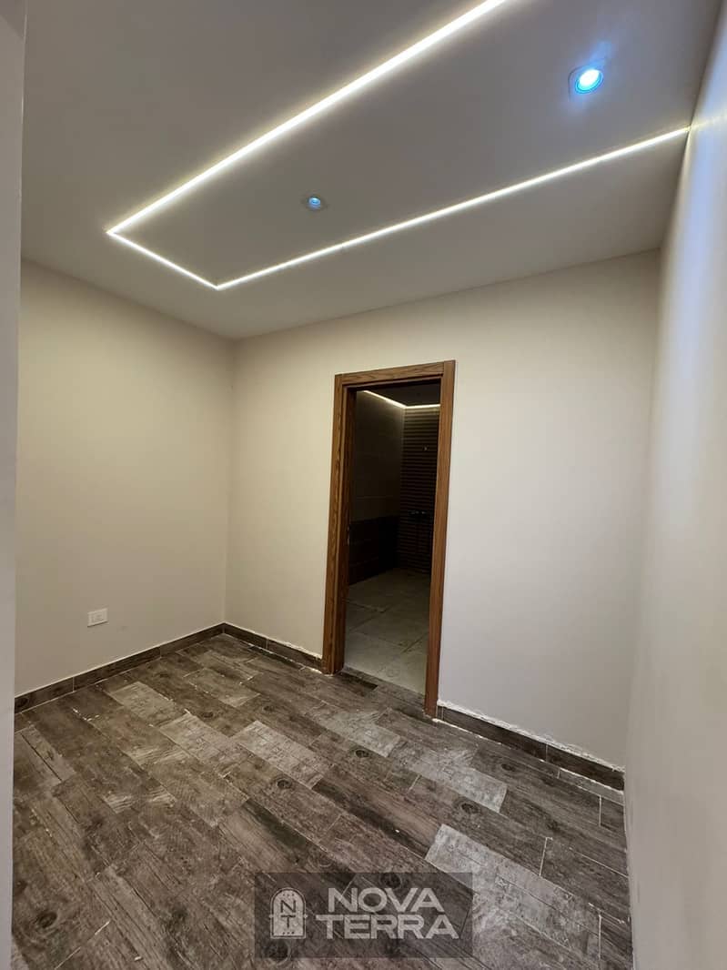 4 WhatsApp Image 2025-12-17 at 2.59. 06 PM (1). jpeg