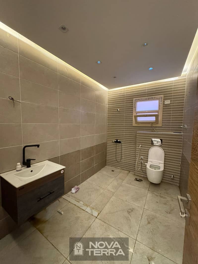 5 WhatsApp Image 2025-12-17 at 2.59. 06 PM (2). jpeg