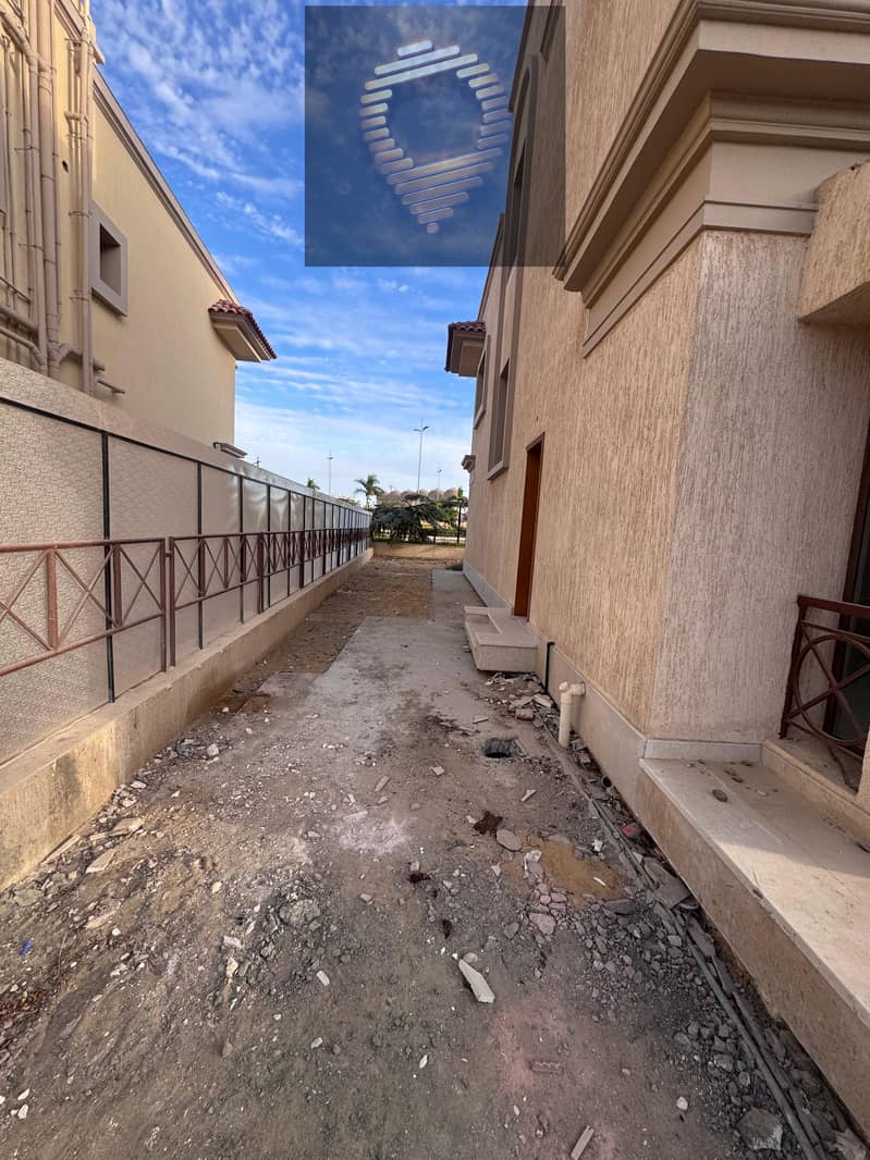 15 WhatsApp Image 2025-12-17 at 18.35. 44_989a8546. jpg