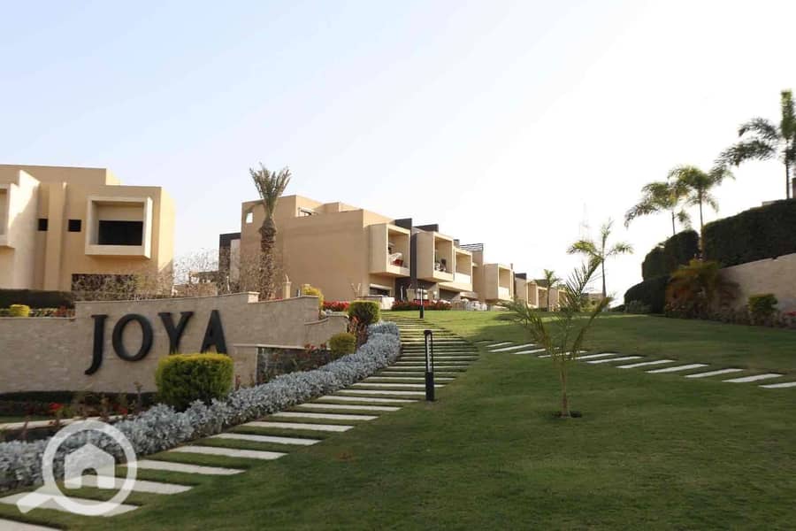 12 480c719e-fa26-43af-b64e-abe664cfaeaa. jpg