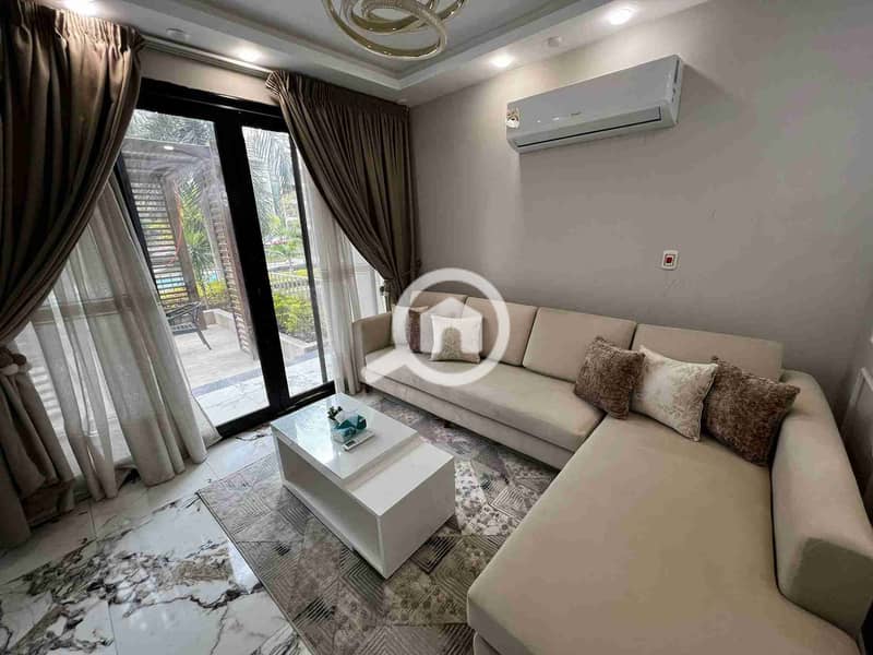 1000511863. jpg 1000511863. jpg