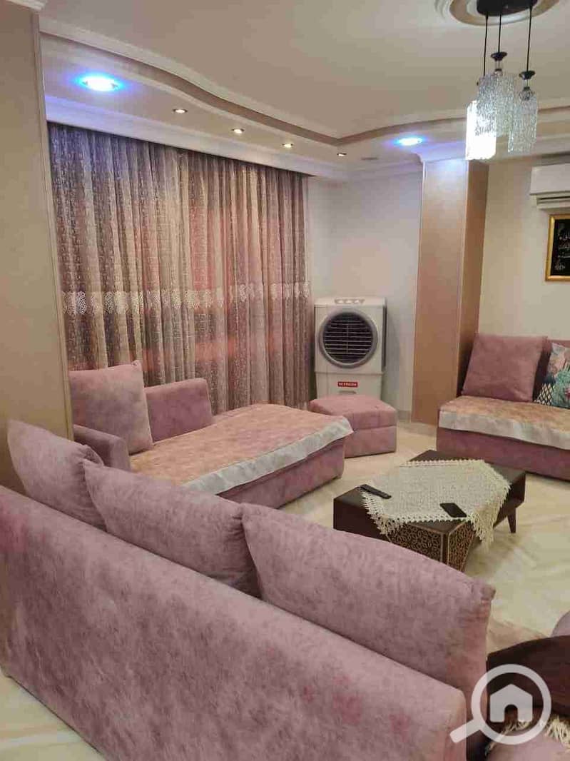 1000749536. jpg 1000749536. jpg