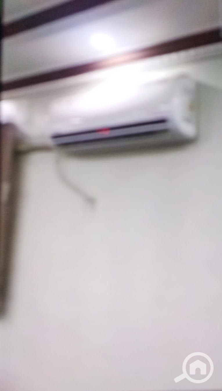 9 WhatsApp Image 2025-12-17 at 19.32. 37_403da50d. jpg