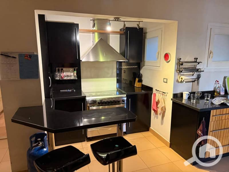 5 ae71ae3d-e059-4622-b665-564550b8b1c6. jpeg