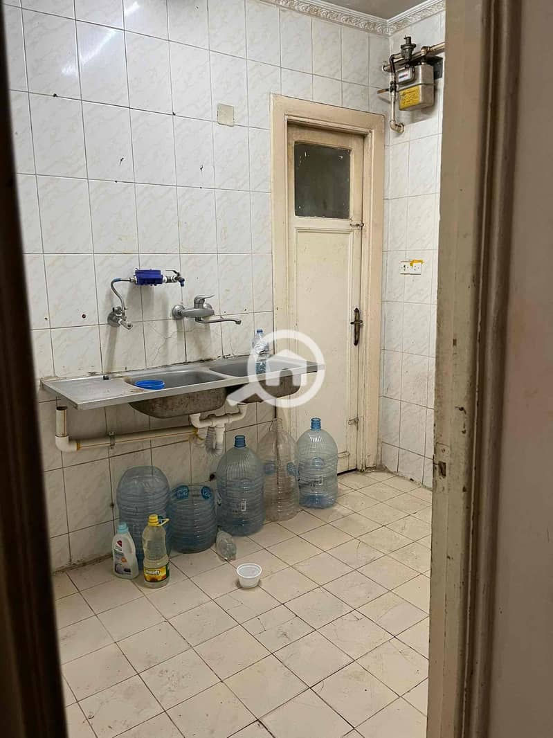 10 e1cc4bb3-2f9f-4eb4-8d54-095118ff07b1. jpg