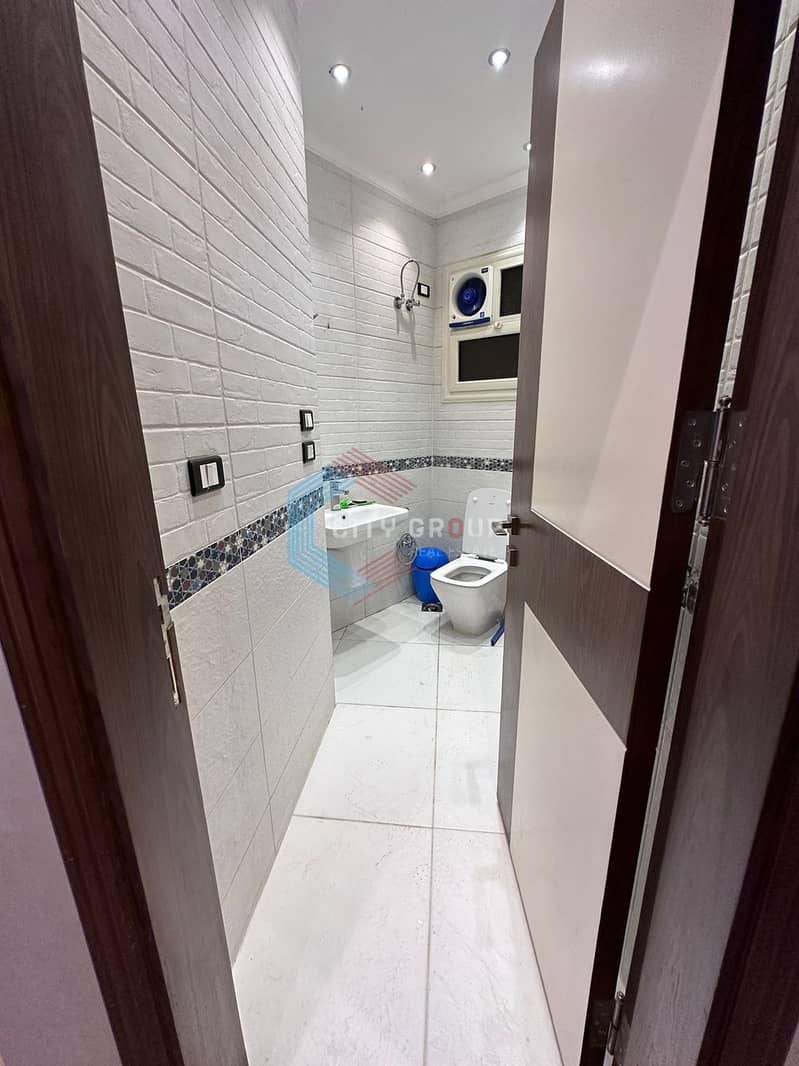 12 IMG-20251217-WA0014. jpg