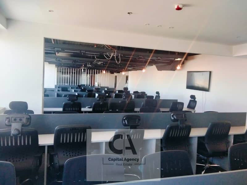 2 ce9190e4-7c25-4c53-afdc-cd89d9ec4487. jpg