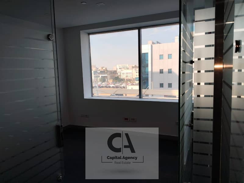 2 e5e61352-df94-4aba-8672-2c2b6141130b. jpg