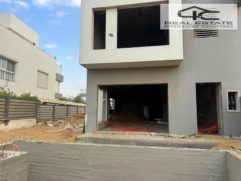 12 WhatsApp Image 2025-12-15 at 2.04. 04 PM (2). jpeg