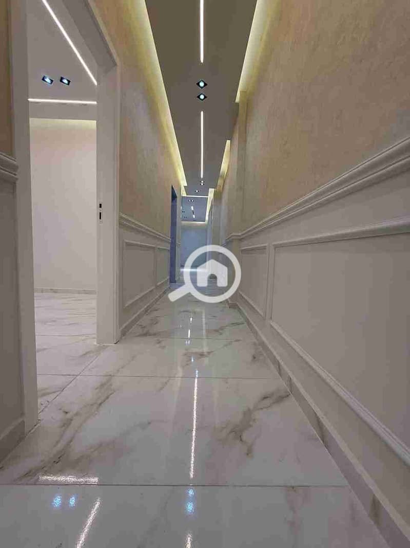 1000350944. jpg 1000350944. jpg