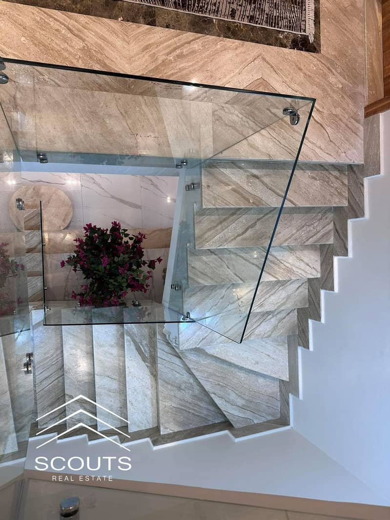 4 582814417_1832115537444095_2667762232084693584_n. jpg