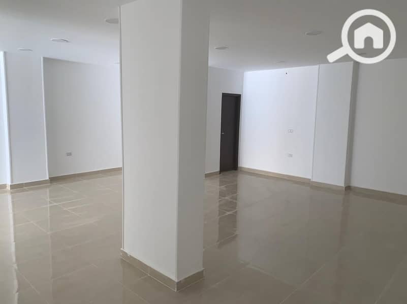 4 b55b4711-9166-46a4-8586-367104909cfe. jpeg