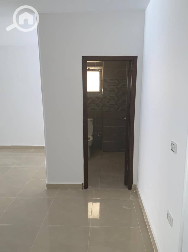 5 10785a4b-edef-4713-bab3-520f1db047e8. jpeg