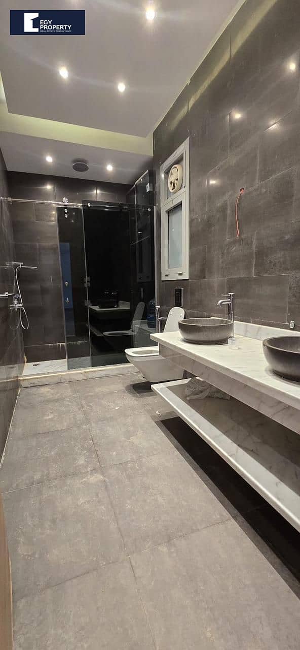 2 _files_WhatsApp Image 2025-10-27 at 2.38. 29 PM (2). jpeg