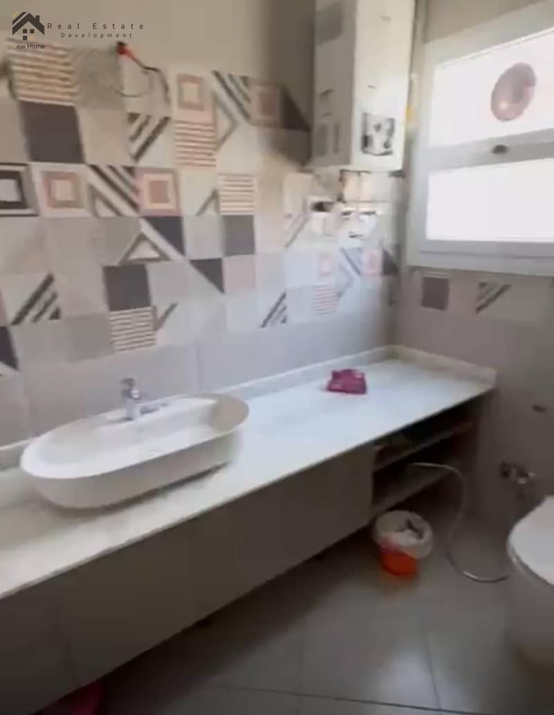 6 WhatsApp Image 2025-10-18 at 14.00. 21_b2805565. jpg