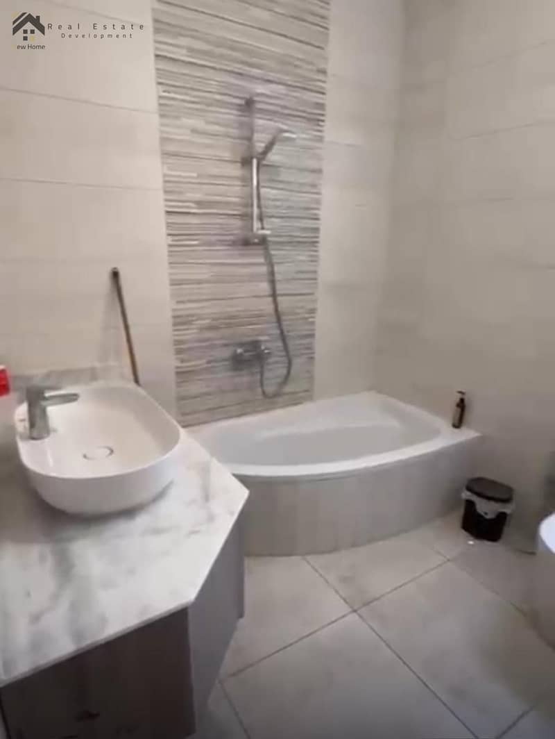 9 WhatsApp Image 2025-10-18 at 14.00. 22_ce15dc26. jpg