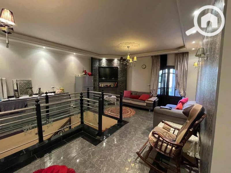 2 46c7c304-a3b0-406b-975c-21296b0bb6a7. jpg