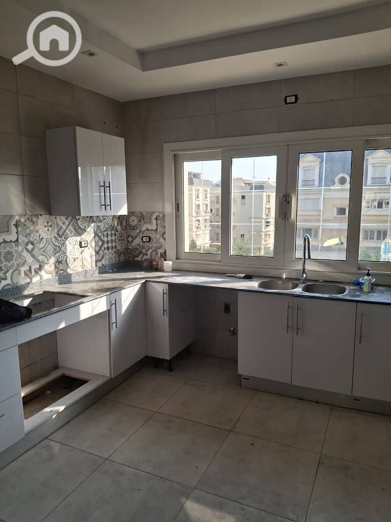 4 74937bb4-640a-4632-9557-213278e41515. jpeg