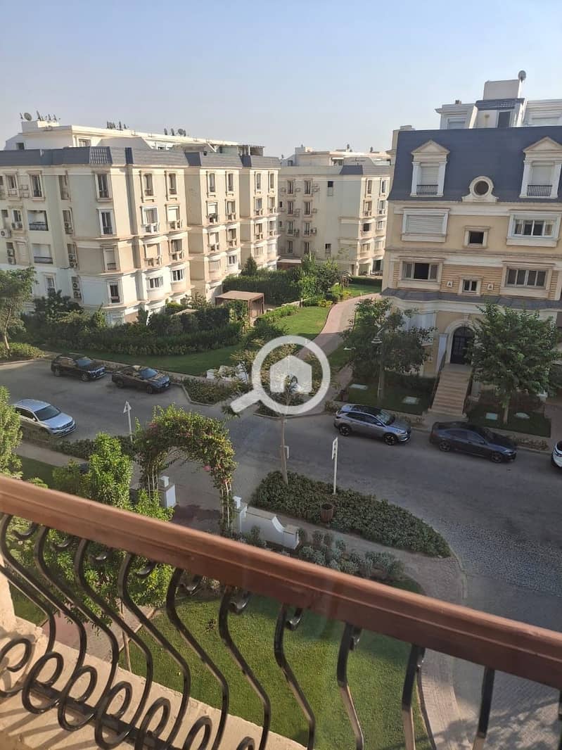 7 3500d97c-6840-4eca-bbe9-2c3a4cd64883. jpeg