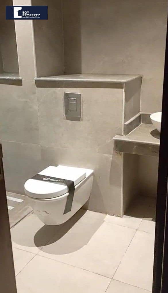 4 WhatsApp Image 2025-12-17 at 21.50. 45_2104bf3d. jpg