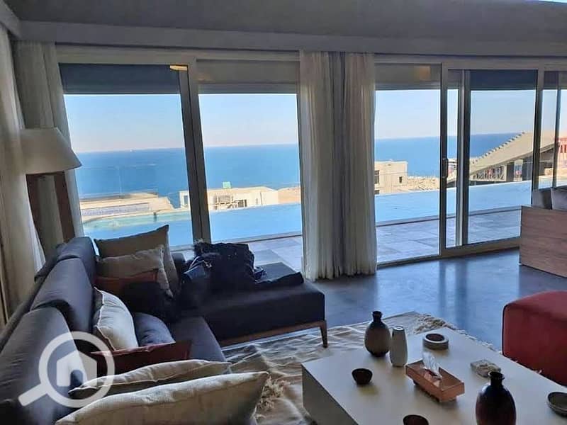 12 25e2615f-269a-4a61-b5f7-9332d2fb8195. jpg