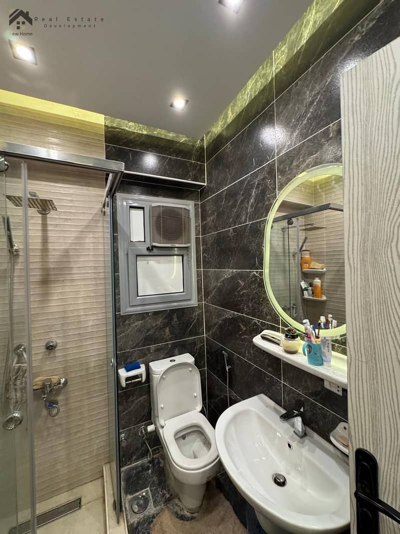 15 WhatsApp Image 2025-10-20 at 12.57. 46_6cb793bf. jpg