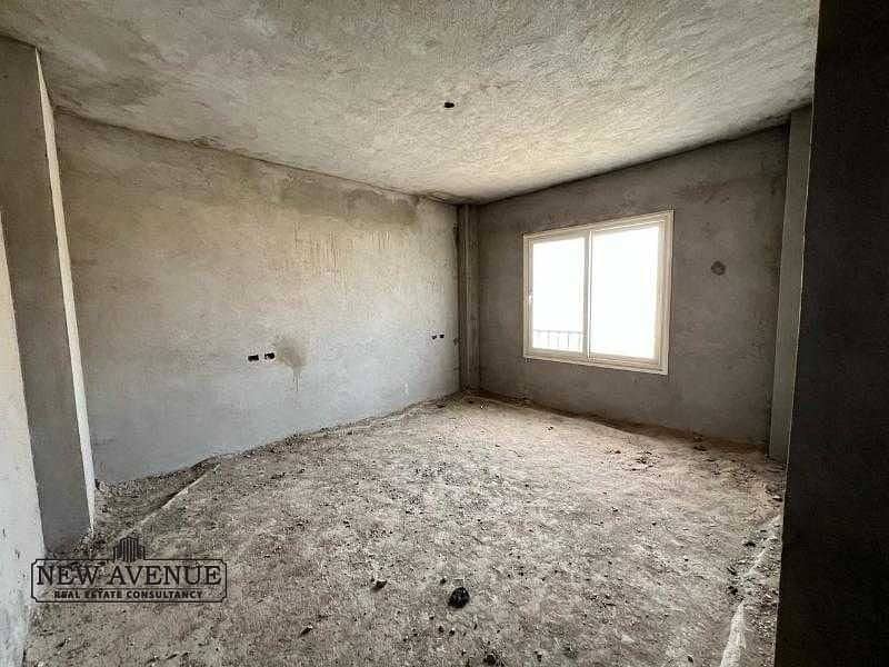 10 WhatsApp Image 2025-12-17 at 10.10. 33 PM (4). jpeg