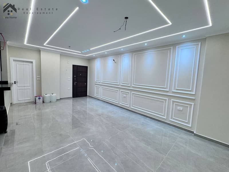 2 WhatsApp Image 2025-10-21 at 13.28. 23_48606367. jpg