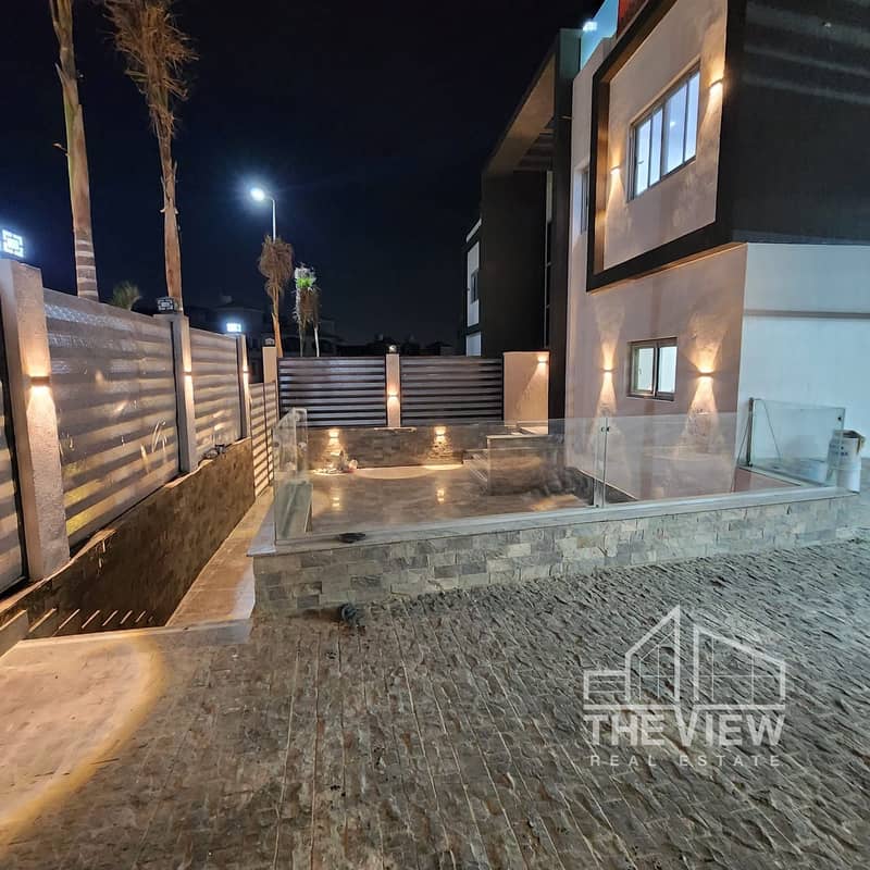 15 WhatsApp Image 2025-12-17 at 21.53. 47_8753a84f. jpg