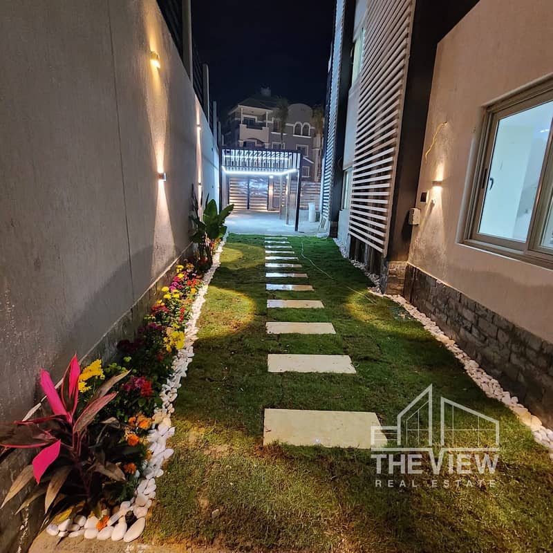 24 WhatsApp Image 2025-12-17 at 21.53. 53_53bb053d. jpg