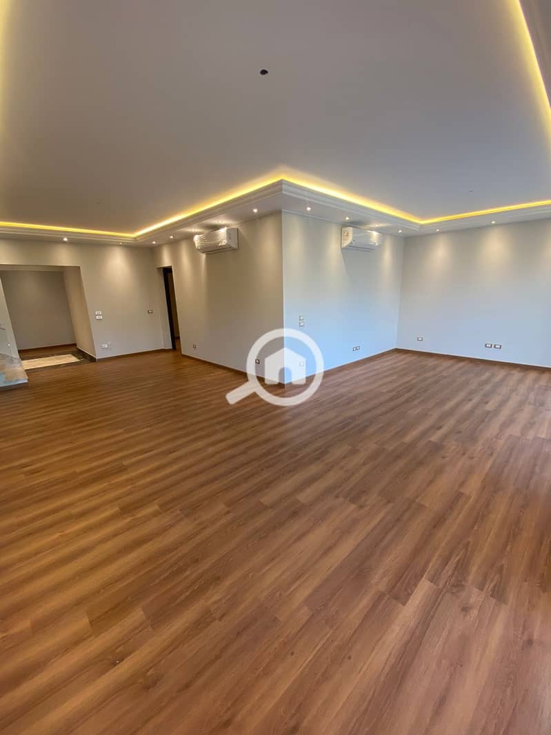 5 e48a523f-2086-4ead-968a-88414887fb22. jpeg