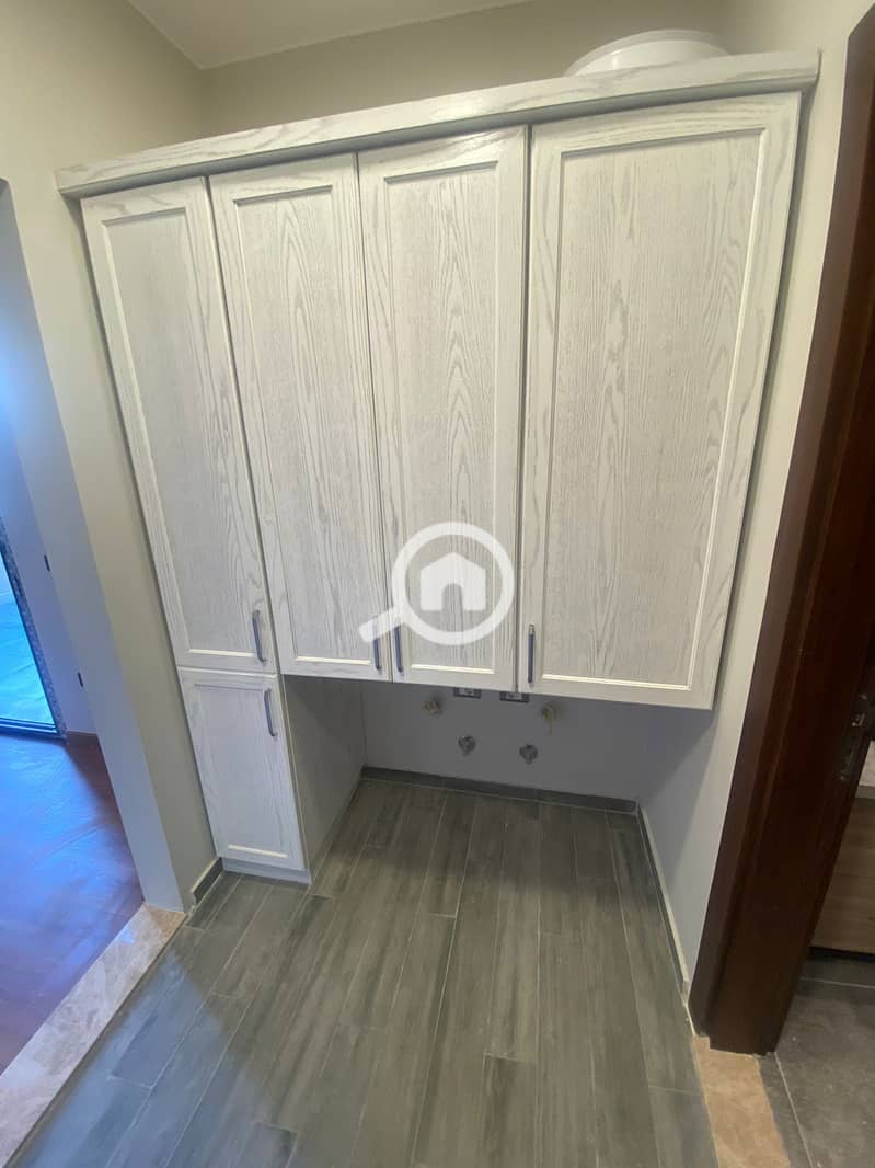 15 2cafe0cb-c1c7-4ea1-acb8-225b3a7e7a8b. jpeg