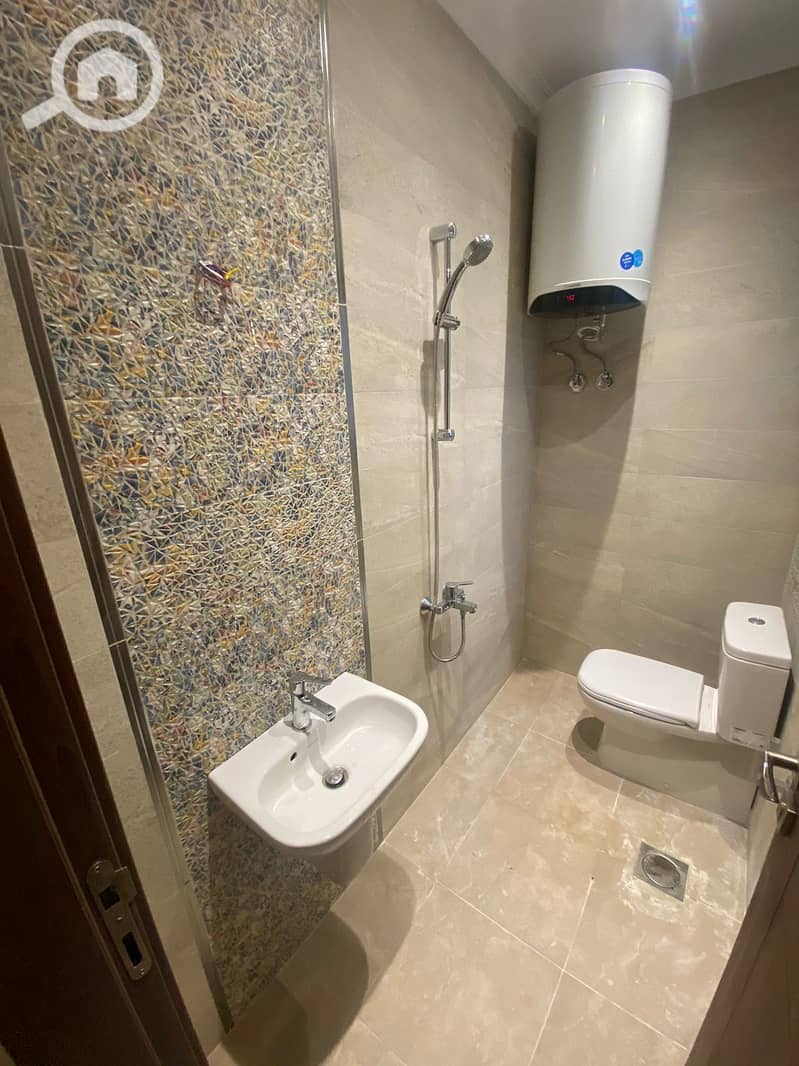 17 ffbb1af7-3e71-4163-a430-4f6b3a9e880e. jpeg