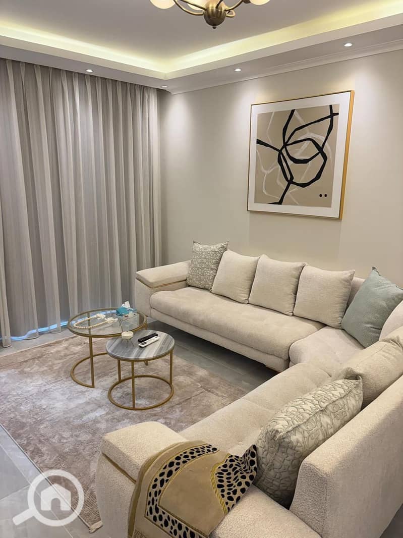 7 0786bb77-bc25-4dd4-8be4-cac0d1e549c5. jpg