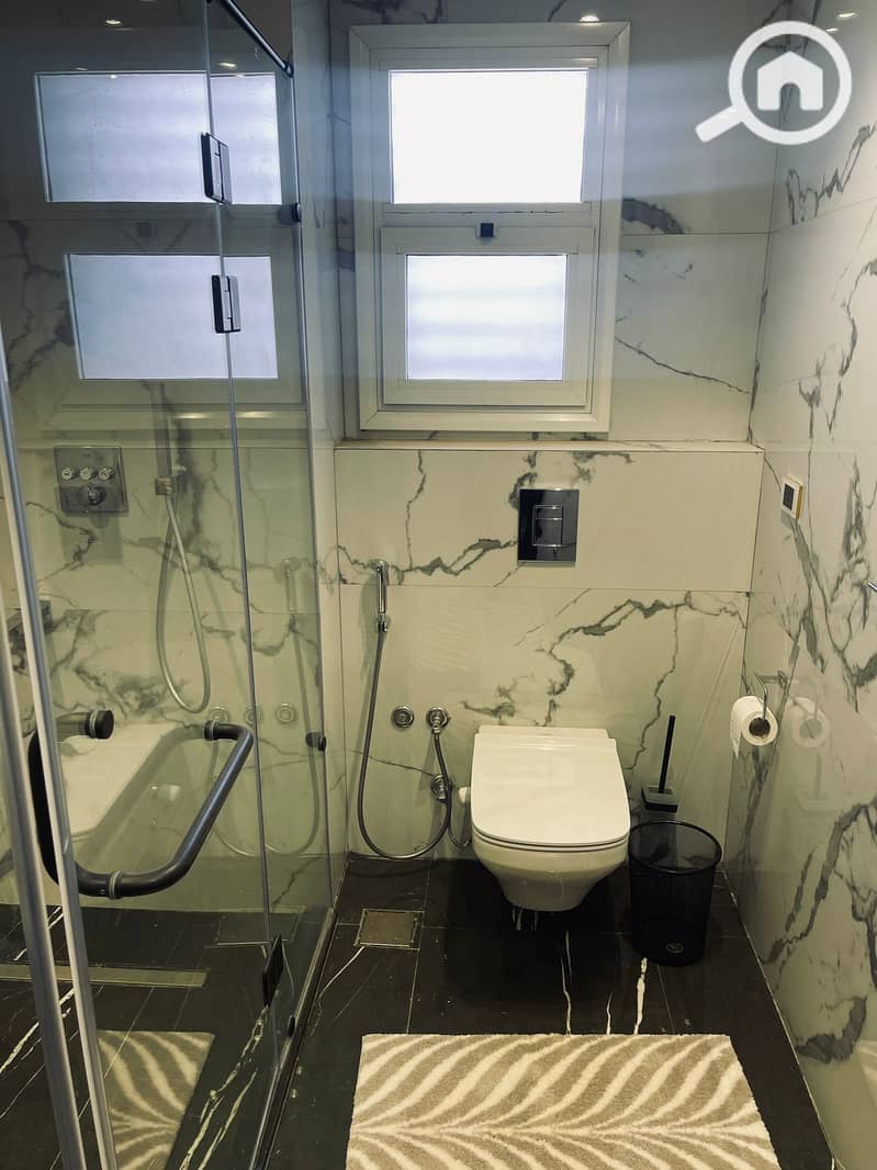 15 832c7d3d-8edc-436f-873c-6723b0aa1395. jpg