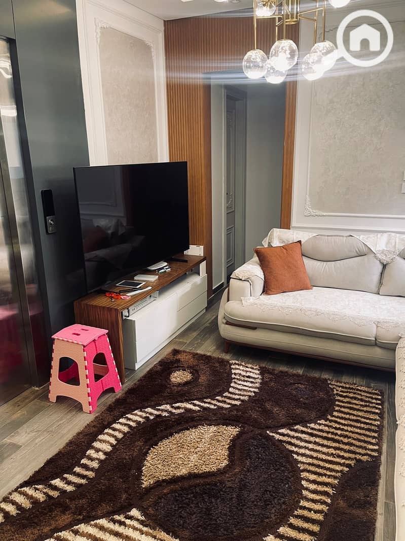 18 be1e5316-c8a1-48ee-a465-f2f26a9aecdd. jpg