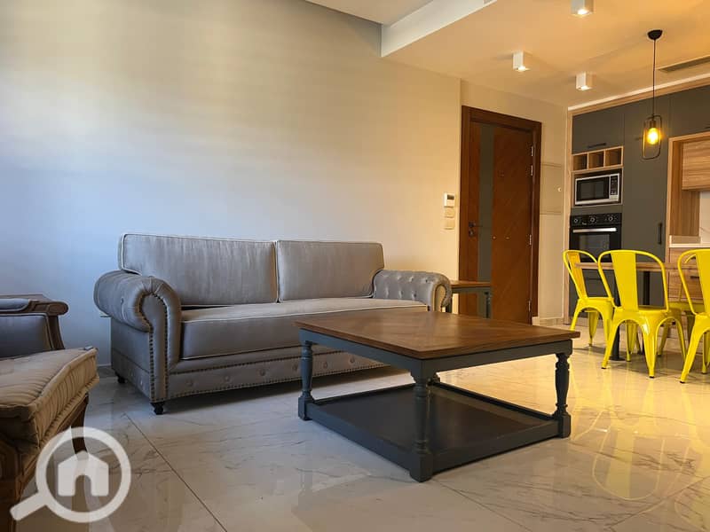 12 3790e7a4-b8ac-4c93-96a7-d8d751af689e. jpg