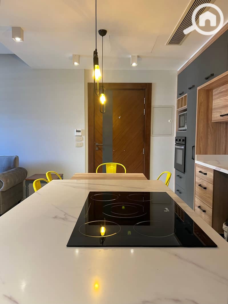 15 70425446-0af0-4df7-a604-7bc80dc0ce59. jpg