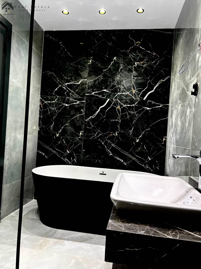 12 WhatsApp Image 2025-12-14 at 13.29. 01_17059377. jpg