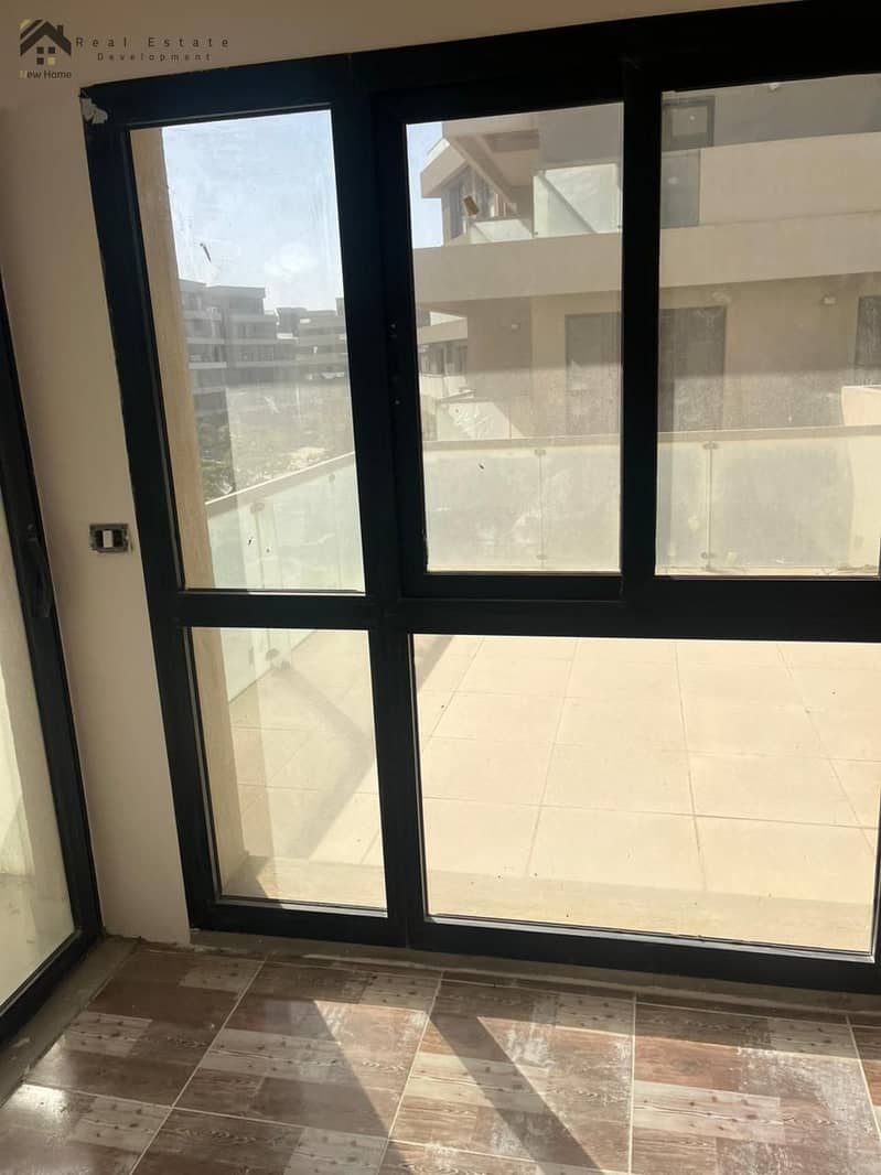 11 WhatsApp Image 2025-12-14 at 17.14. 34_f555fdcd. jpg