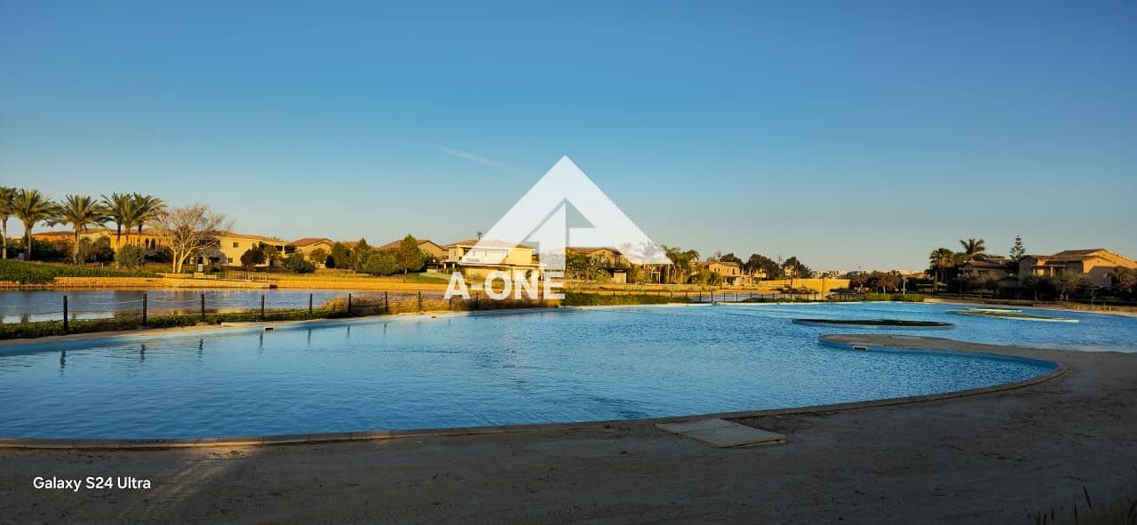 12 6e883aec-22b7-4587-9d4f-0ac201e11324. jpg