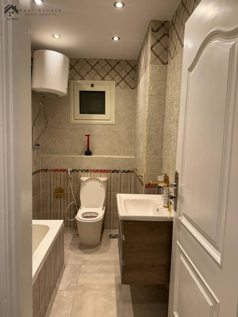 6 WhatsApp Image 2025-12-16 at 13.10. 04_21b2dcdc. jpg