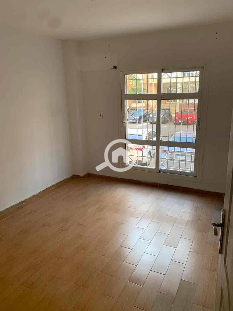 3 eb1b7fdc-7505-4872-8e3a-53bac20afa20. jpg