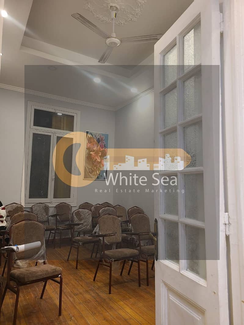 4 4f4c893f-afe4-469b-bc7f-1810f052347e. jpg