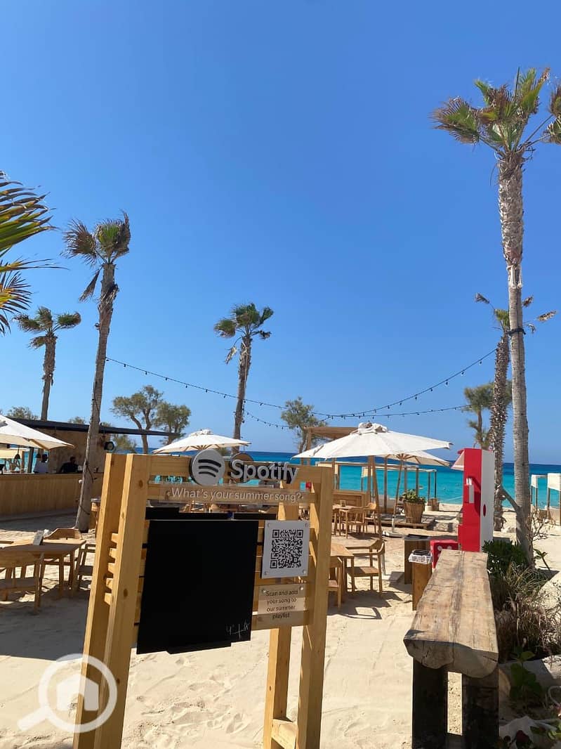 9 821e262c-5377-4383-8832-1c9a85a2529c. jpg