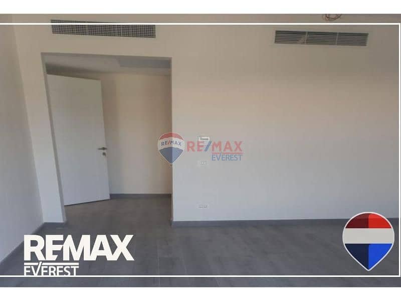 5 a2c7d6af-59df-4da0-b59a-de36d359ef9e (1). jpg