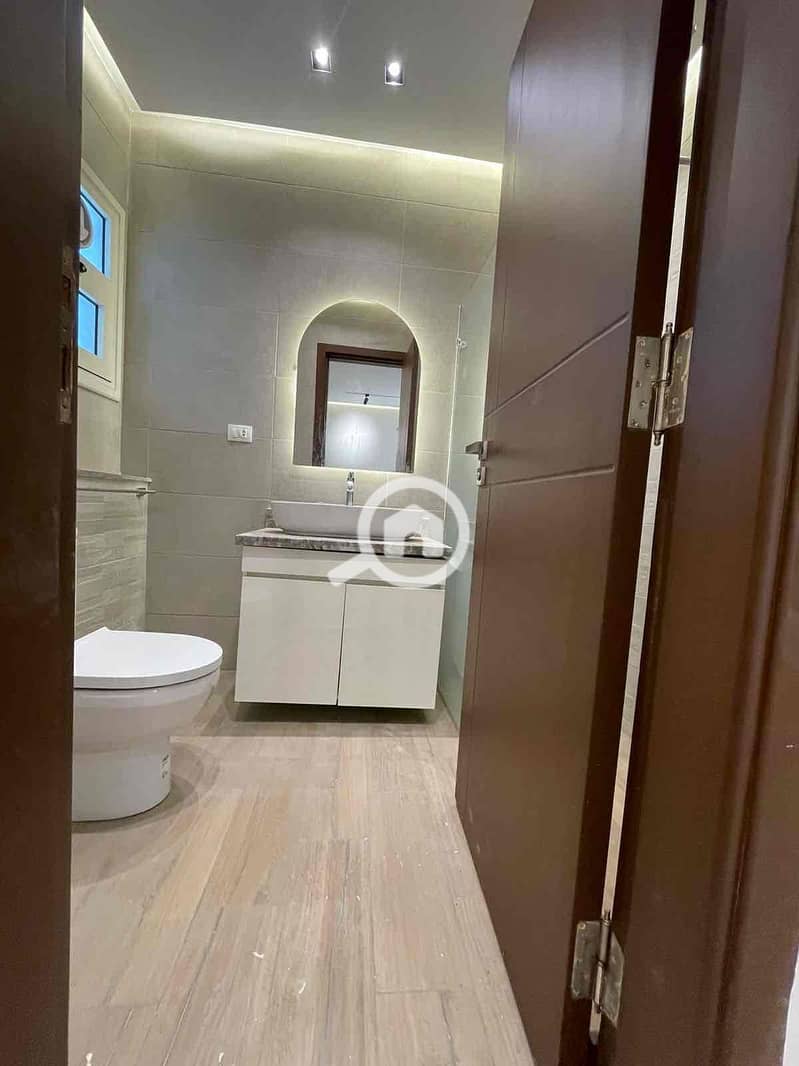 3 3dc90cb7-0414-4bbe-867f-60ec76c11bc1. jpg