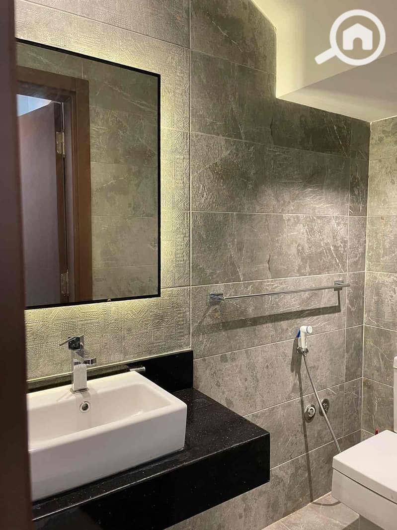 9 a15ec5e2-ee2d-4aeb-a809-60129abb10d3. jpg