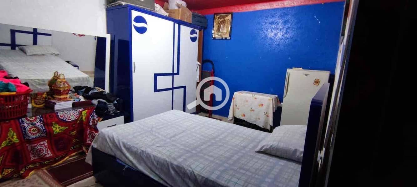 10 a3eb9e0b-d585-495e-a3e5-fd9bfa3ca678. jpg